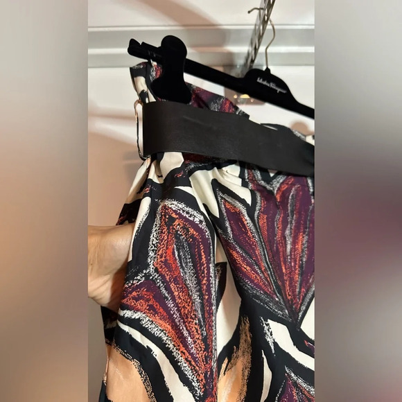 NWT Salvatore Ferragamo Toni Plum Printed Pants with Leather Belt Size 40 (4) - Picture 7 of 16